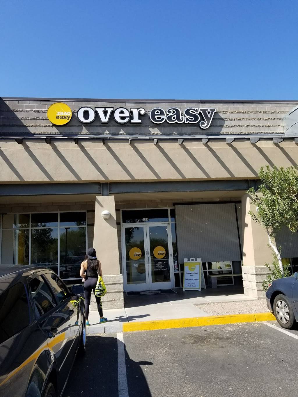 Over Easy | restaurant | 211 E Warner Rd, Gilbert, AZ 85296, USA | 4805073447 OR +1 480-507-3447