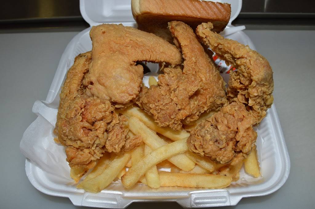 Good Luck Chicken Seafood and Hamburger | meal takeaway | 2642 S Malcolm X Blvd, Dallas, TX 75215, USA | 2144215024 OR +1 214-421-5024