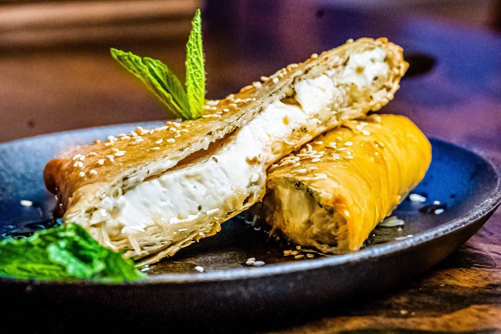 Ela Taverna Astoria | restaurant | 26-19 23rd Ave, Astoria, NY 11105, USA | 7182556236 OR +1 718-255-6236