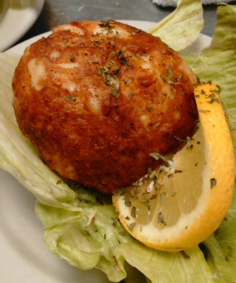 Bullwinkles Saloon | restaurant | 1660 Ingleside Ave, Gwynn Oak, MD 21207, USA | 4105949465 OR +1 410-594-9465