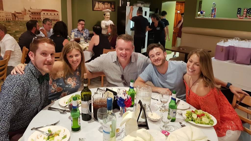 Marios | restaurant | 655 Broadway, Massapequa, NY 11758, USA | 5167971122 OR +1 516-797-1122