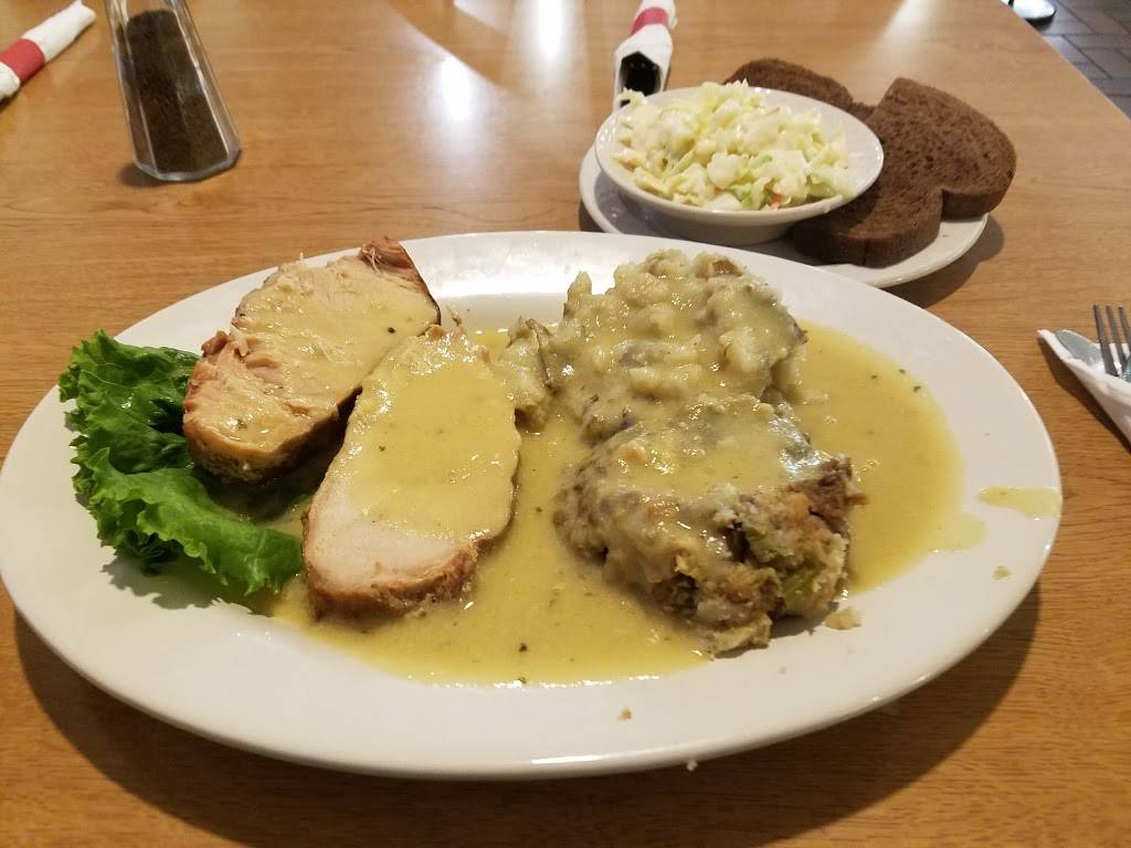 Amish Market Square Inc | bakery | 2850 Whitewater Ave, St Charles, MN 55972, USA | 5079325907 OR +1 507-932-5907