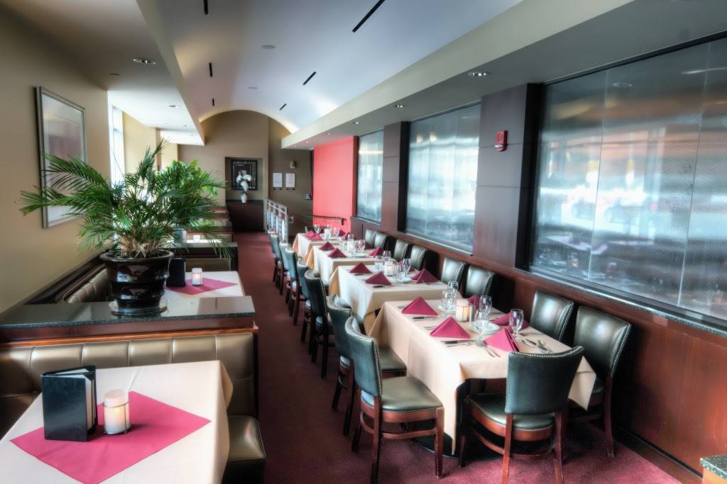 Wards House of Prime | restaurant | 540 E Mason St, Milwaukee, WI 53202, USA | 4142230135 OR +1 414-223-0135