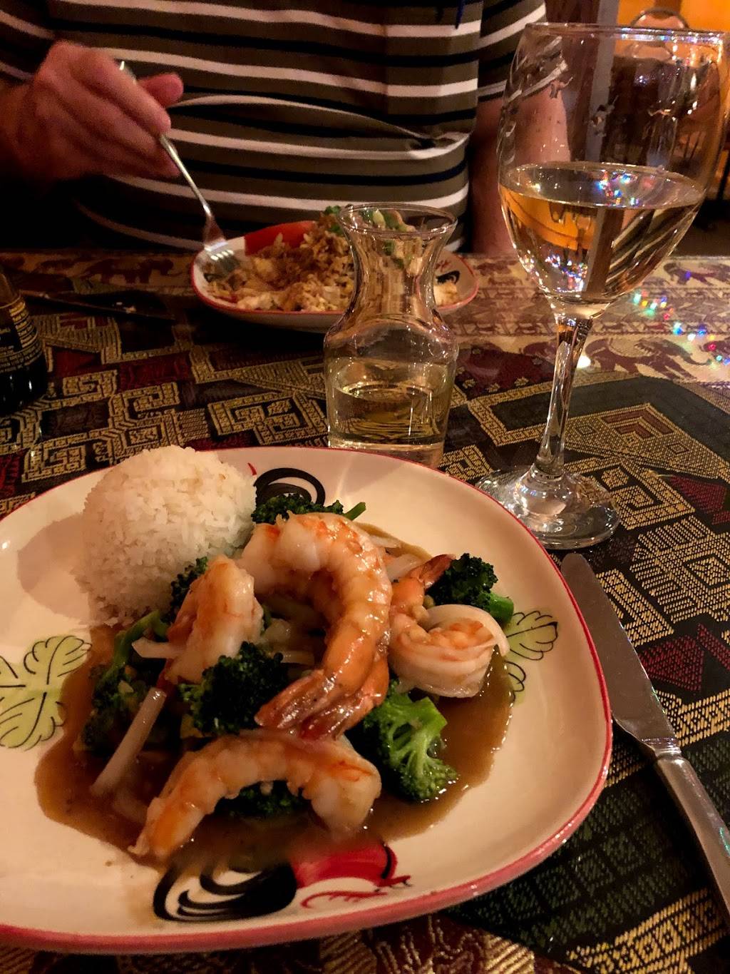 Siam Orchid | restaurant | 4141 S Tamiami Trail #10, Sarasota, FL 34231, USA | 9419237447 OR +1 941-923-7447