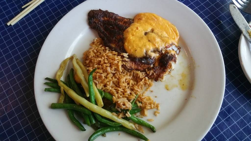 Skull Creek Boathouse | restaurant | 397 Squire Pope Rd, Hilton Head Island, SC 29926, USA | 8436813663 OR +1 843-681-3663