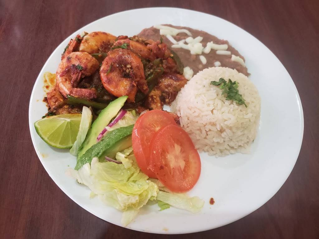 Micheladas el Patio #2 | restaurant | 2017 N Frazier St A2, Conroe, TX 77301, USA | 9362179219 OR +1 936-217-9219