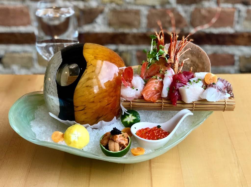 Macku Sushi | restaurant | 2239 N Clybourn Ave, Chicago, IL 60614, USA | 7738808012 OR +1 773-880-8012