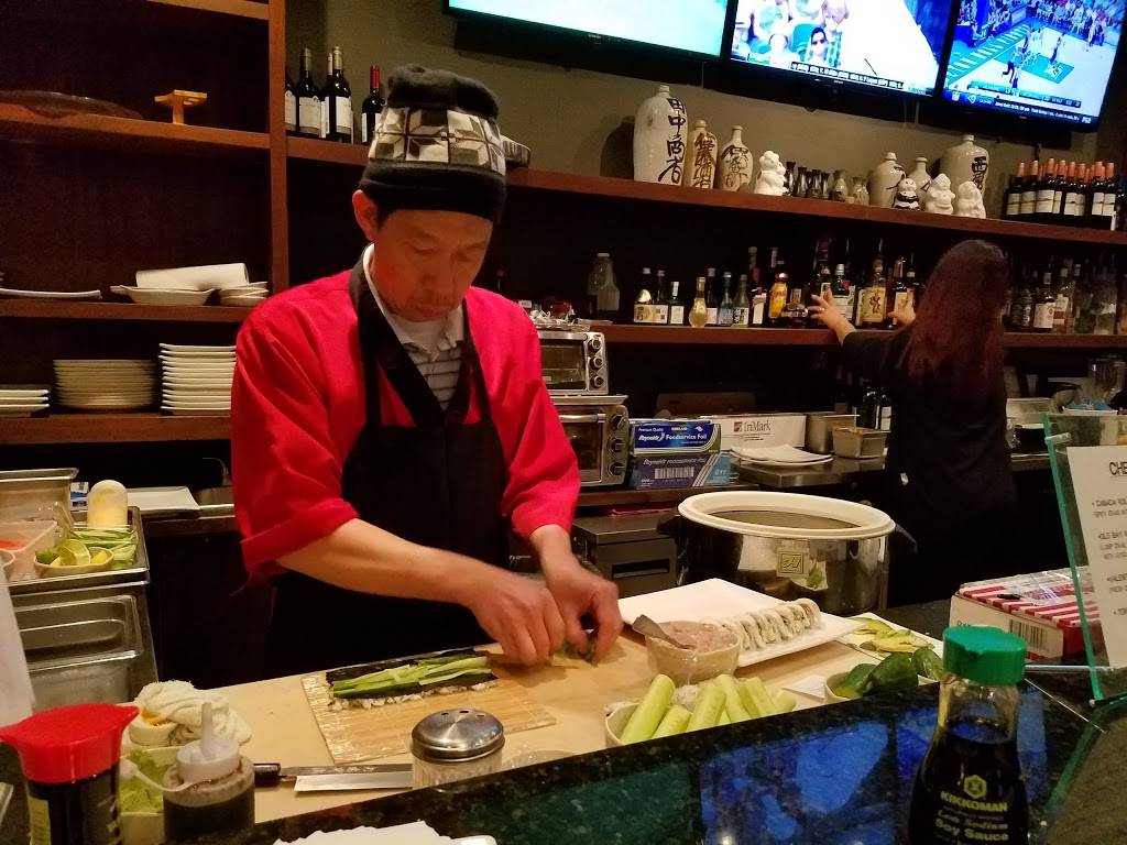 Sakura Japanese Steak, Seafood House & Sushi Bar | restaurant | 516 Fort Evans Rd NE, Leesburg, VA 20176, USA | 7037716395 OR +1 703-771-6395