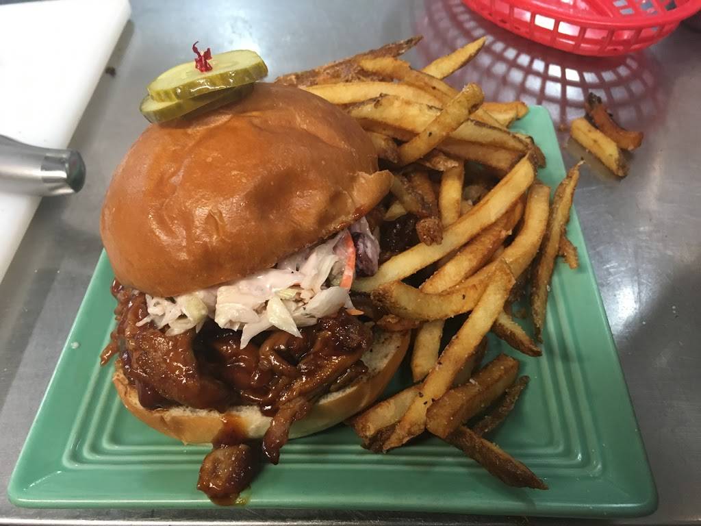 The Buoy 12 Pub & Eatery | restaurant | 29161 Jefferson Ave, St Clair Shores, MI 48081, USA | 5862002080 OR +1 586-200-2080