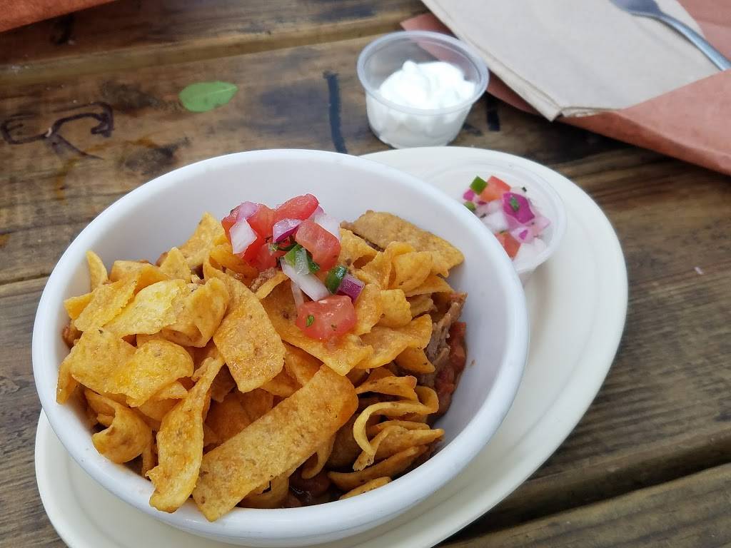 Yellow Jacket Social Club | restaurant | 1704 E 5th St, Austin, TX 78702, USA | 5124809572 OR +1 512-480-9572