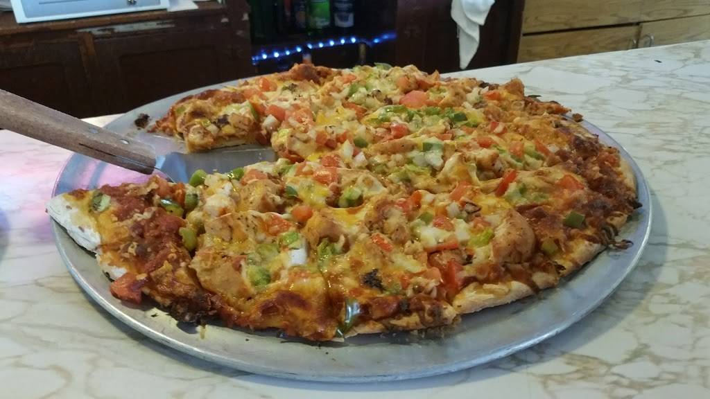 The Lucky Frog Bar and Grill | restaurant | 313 N Salina St, McCausland, IA 52758, USA | 5632253764 OR +1 563-225-3764