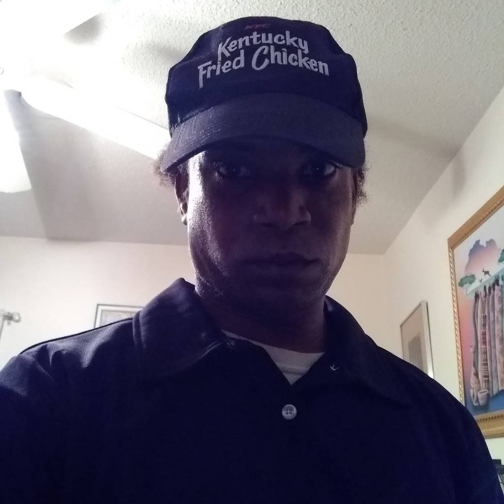 KFC | meal takeaway | 504 US-17 BUS, Surfside Beach, SC 29577, USA | 8432388864 OR +1 843-238-8864