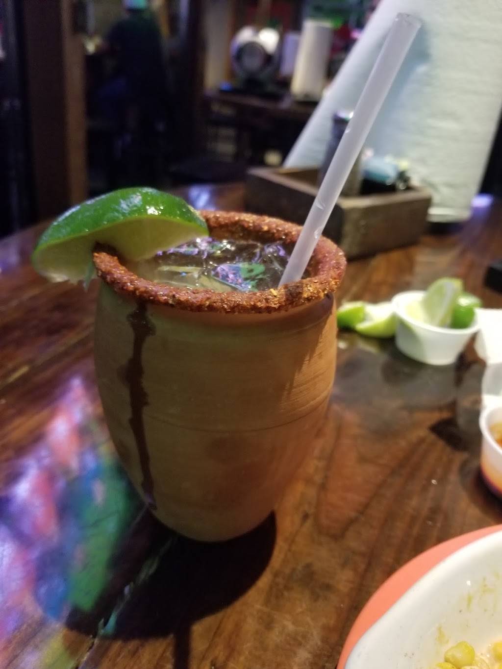 Ojos Locos Sports Cantina - Austin | restaurant | 7522 N Interstate Hwy 35, Austin, TX 78752, USA | 5123820316 OR +1 512-382-0316