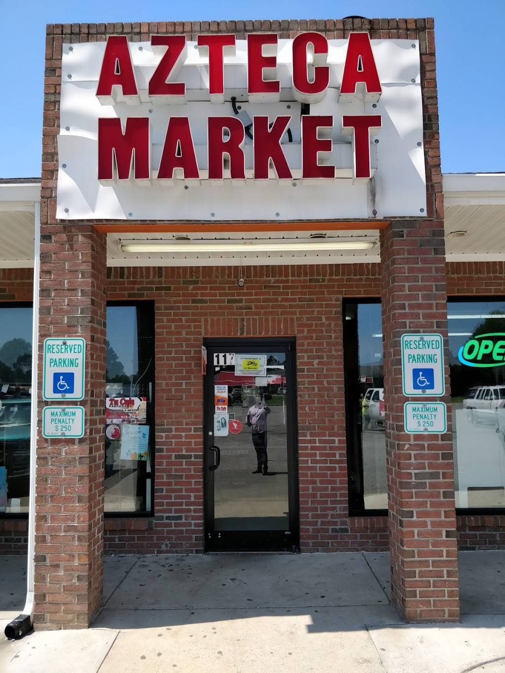 Azteca Market | restaurant | 117 Meghan Cir, Selma, NC 27576, USA | 9199656767 OR +1 919-965-6767