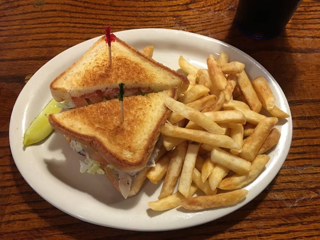 The Woodshed Restaurant | restaurant | 2593 Cosby Hwy, Newport, TN 37821, USA | 4235327297 OR +1 423-532-7297