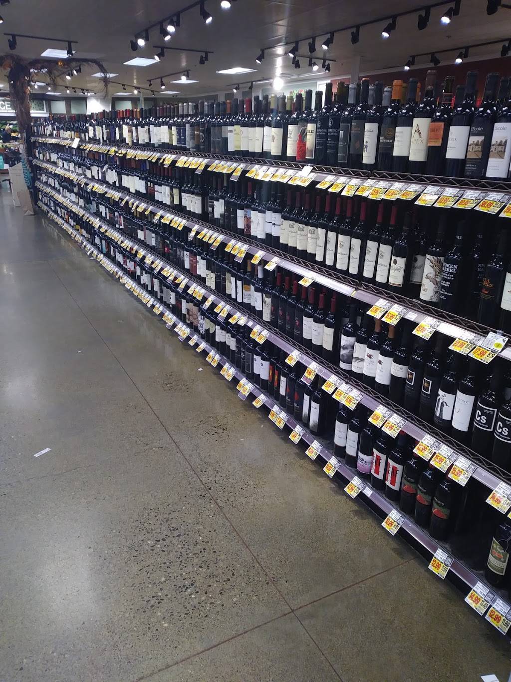 Pine Lake Village | shopping mall | 2902 228th Ave SE, Sammamish, WA 98075, USA | 5036034700 OR +1 503-603-4700