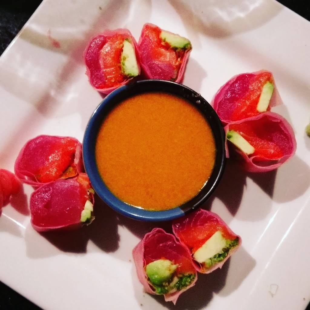 Bonsai | restaurant | 1652 Bruce B Downs Blvd, Wesley Chapel, FL 33544, USA | 8139947333 OR +1 813-994-7333