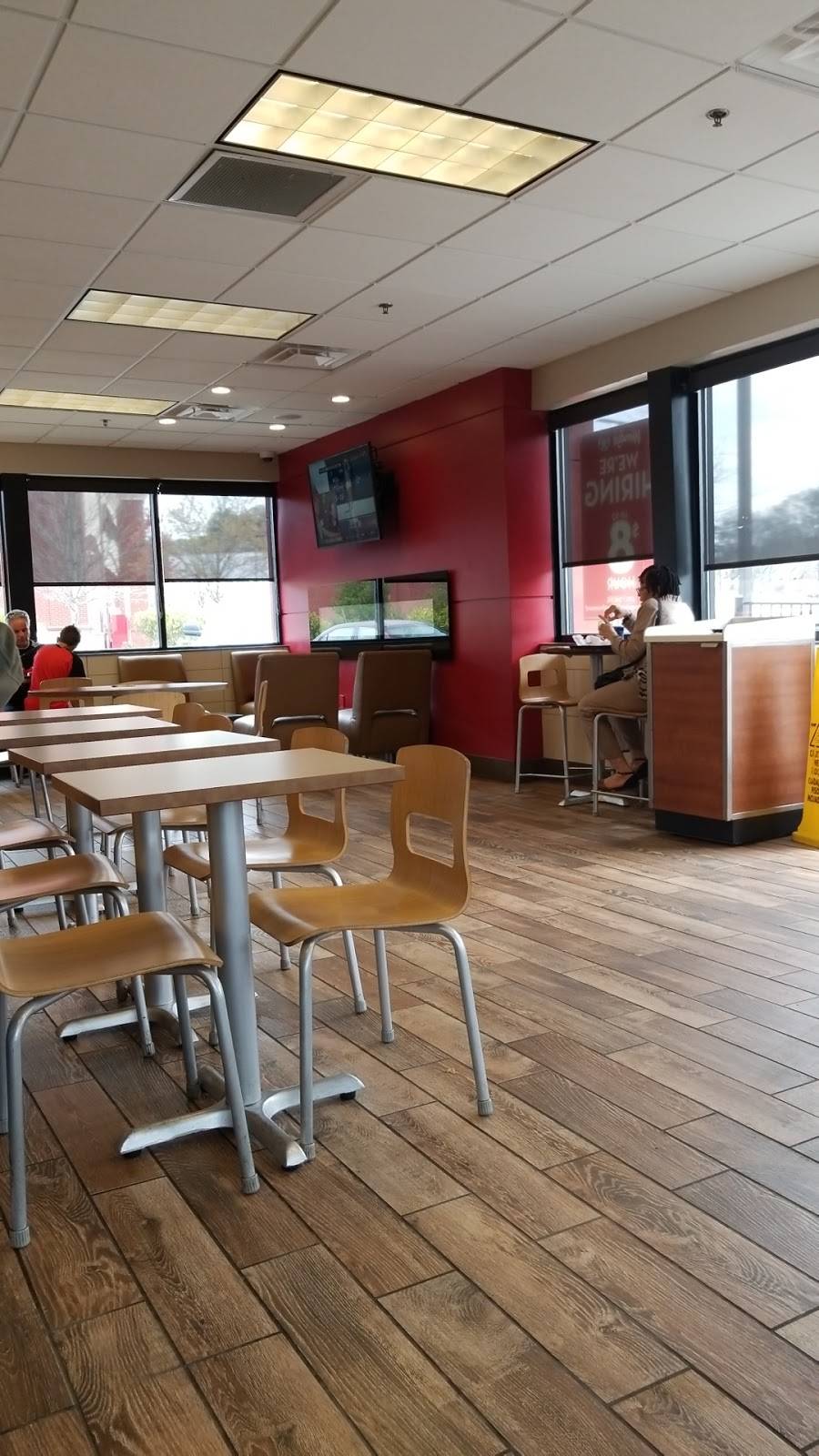 Wendys | restaurant | 2301 Marietta Blvd NW, Atlanta, GA 30318, USA | 4043514868 OR +1 404-351-4868