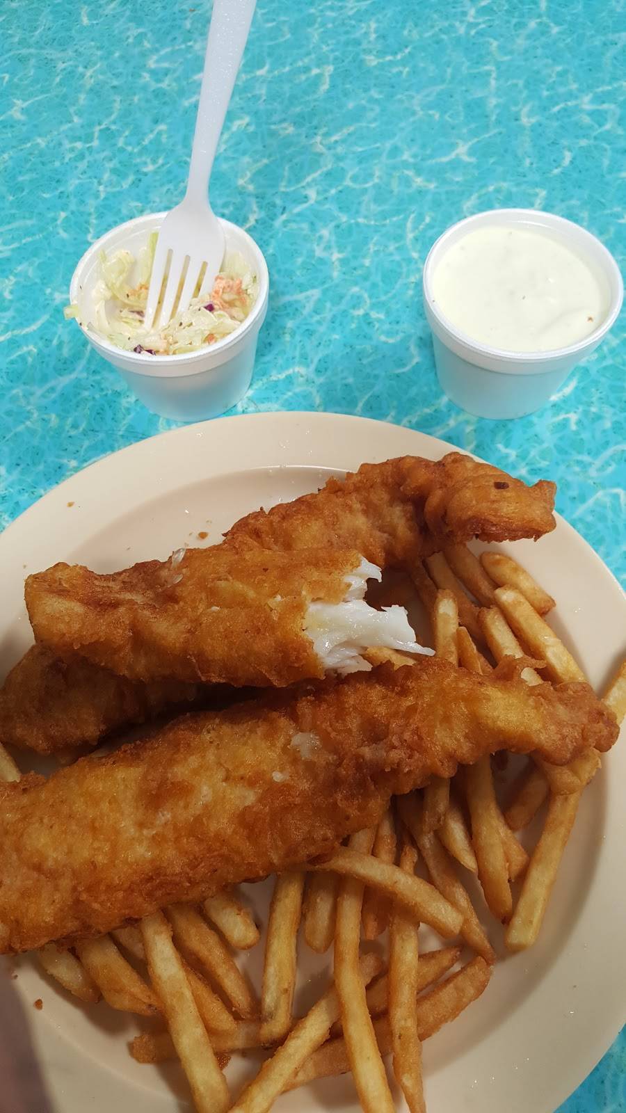 Hook Line & Sinker Seafood | restaurant | 2077 N Oxnard Blvd, Oxnard, CA 93036, USA | 8056041715 OR +1 805-604-1715