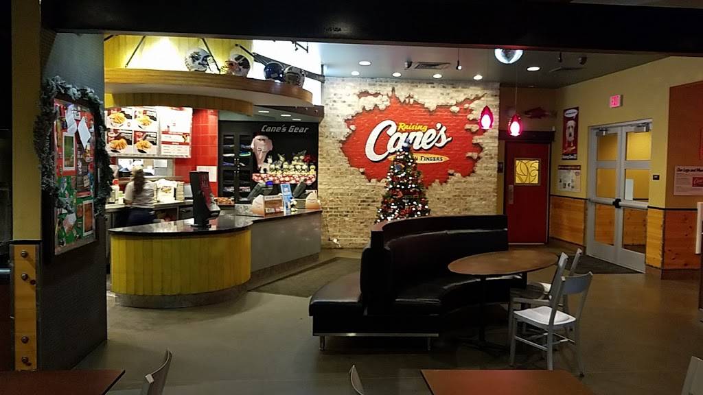 Raising Canes Chicken Fingers | meal takeaway | 21 Old Village Rd, Columbus, OH 43228, USA | 6144652310 OR +1 614-465-2310