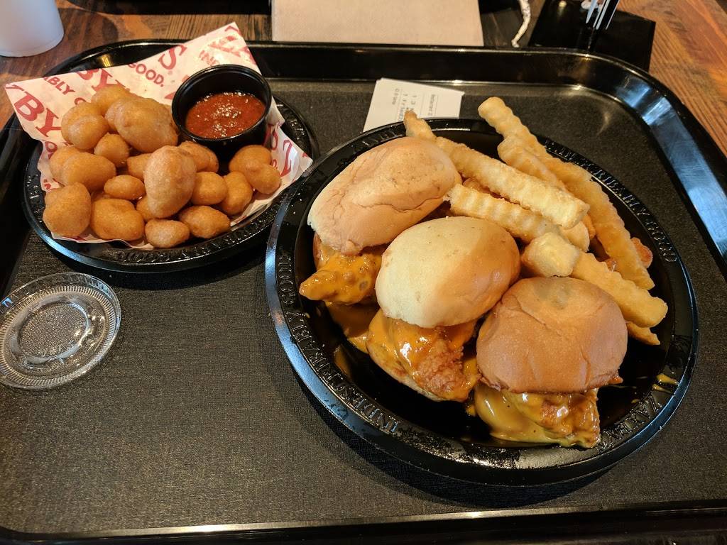 Zaxbys Chicken Fingers & Buffalo Wings | restaurant | 6503 University Blvd, Winter Park, FL 32792, USA | 4078534329 OR +1 407-853-4329