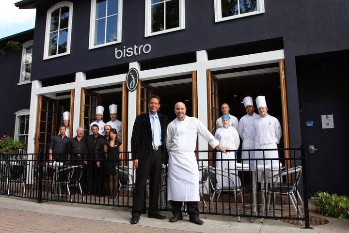 Jonathans Restaurant & J Bistro | restaurant | 120 Thomas St, Oakville, ON L6J 3A8, Canada | 9058424200 OR +1 905-842-4200