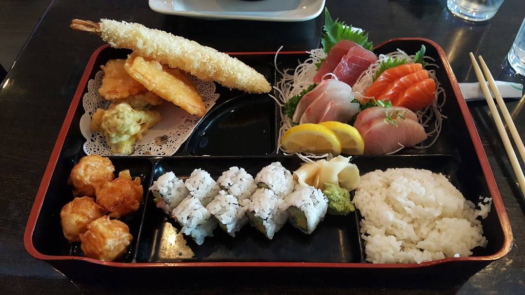 Kumo Sushi & Lounge | restaurant | 168 Danbury Road (Stop & Shop Shopping Center), New Milford, CT 06776, USA | 8607995711 OR +1 860-799-5711