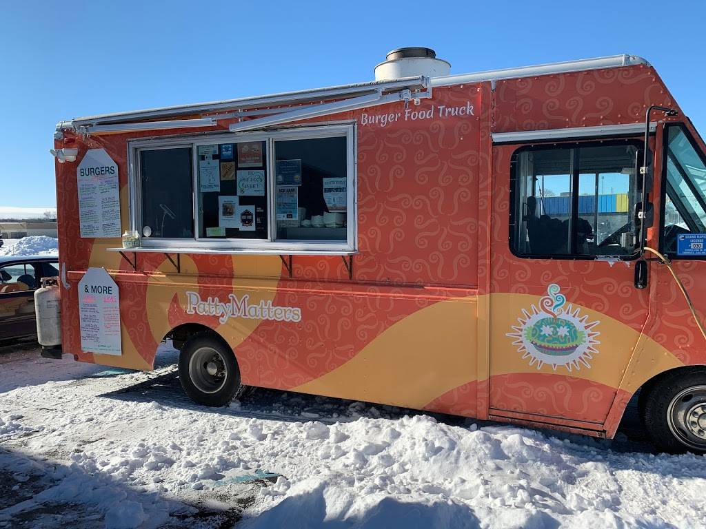 Underground Cookie Club | restaurant | 5422 Division Ave S, Kentwood, MI 49548, USA | 6163280285 OR +1 616-328-0285