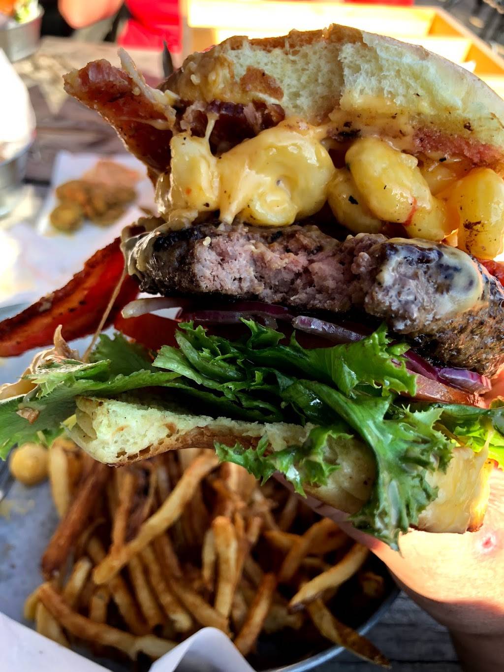 The Goat Restaurant and Whiskey Bar | restaurant | 20 L St, Hampton, NH 03842, USA | 6036016928 OR +1 603-601-6928