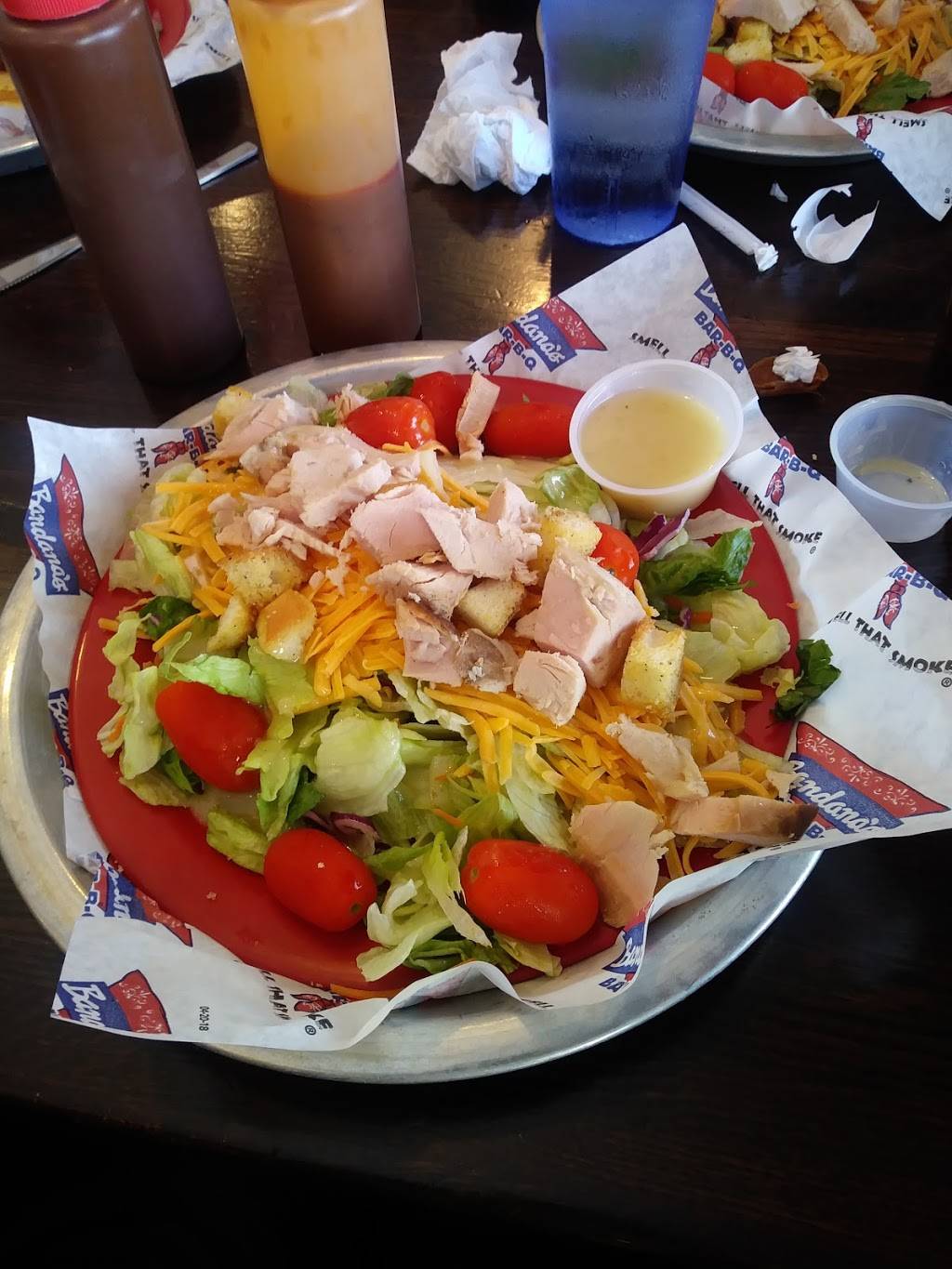 Bandanas Bar-B-Q | restaurant | 3707 1st Ave SE, Cedar Rapids, IA 52402, USA | 3194326473 OR +1 319-432-6473