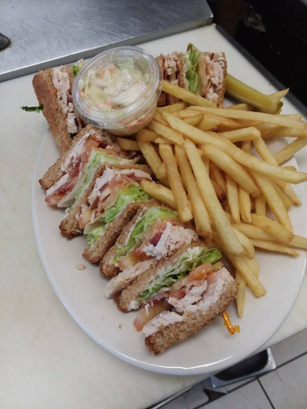 Vickis BREAKFAST | restaurant | 11216 S Michigan Ave, Chicago, IL 60628, USA | 7738246776 OR +1 773-824-6776