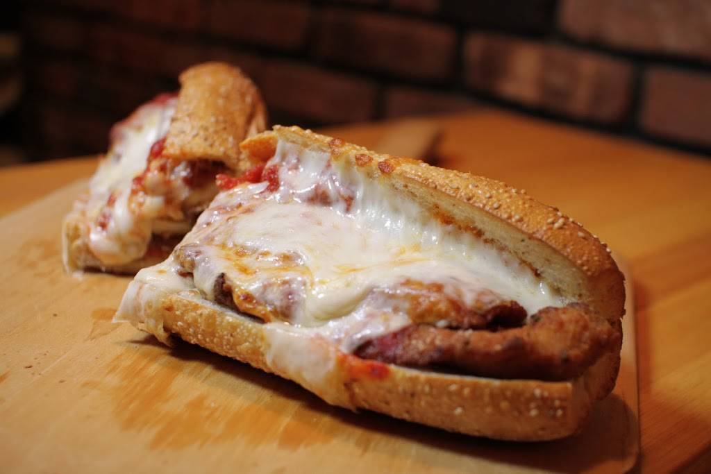 Mamma Santina Pizza | restaurant | 201 Orinoco Dr, Brightwaters, NY 11718, USA | 6316657880 OR +1 631-665-7880