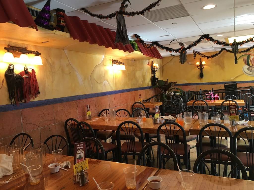 Botanas Restaurant | restaurant | 816 S 5th St, Milwaukee, WI 53204, USA | 4146723755 OR +1 414-672-3755