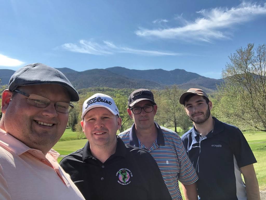 Hawtrees Pub and Grill | restaurant | 11484 NC-80, Burnsville, NC 28714, USA | 8286754911 OR +1 828-675-4911