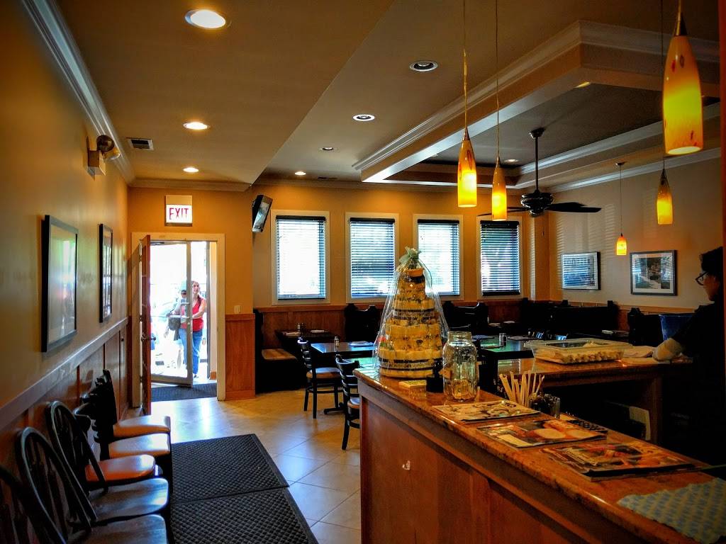 Joes Pizza Higgins ave | restaurant | 2034, 5747 W Higgins Ave, Chicago, IL 60630, USA | 7736852301 OR +1 773-685-2301