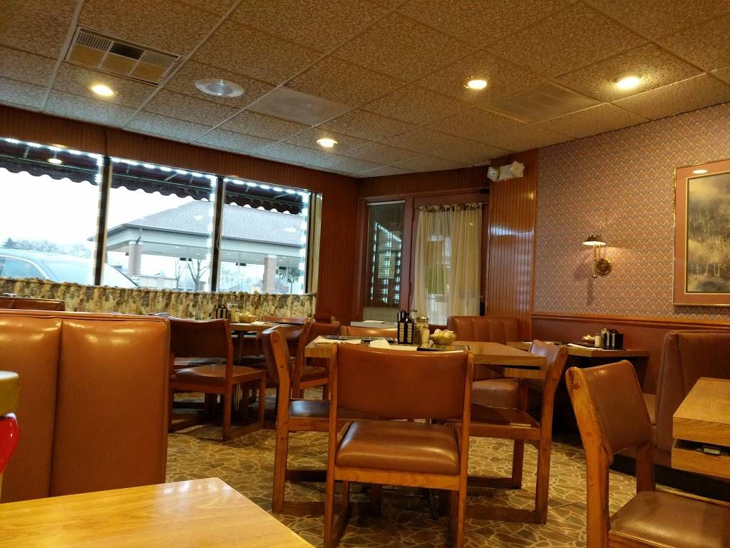 Whitney Street | restaurant | 30 N Whitney St, Grayslake, IL 60030, USA | 8472230670 OR +1 847-223-0670