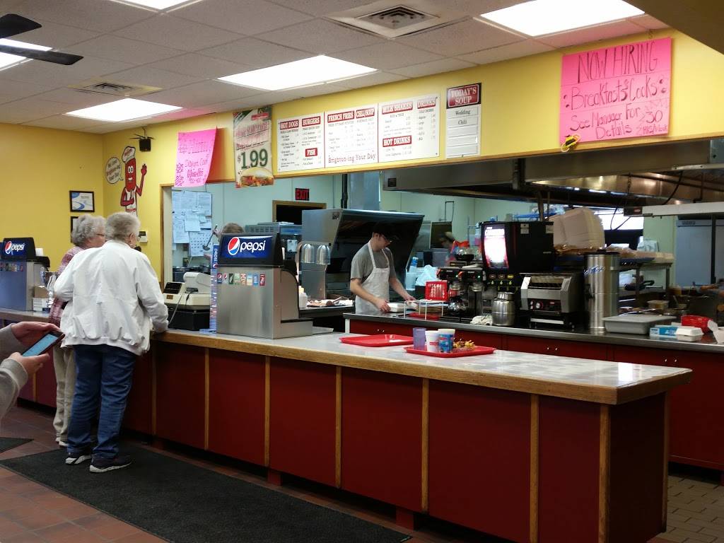 Brighton Hot Dog Shoppe | restaurant | 2625 Constitution Blvd, Beaver Falls, PA 15010, USA | 7248471000 OR +1 724-847-1000