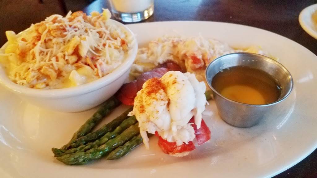 Amicis | restaurant | 35 Main St, Poughkeepsie, NY 12601, USA | 8454524700 OR +1 845-452-4700