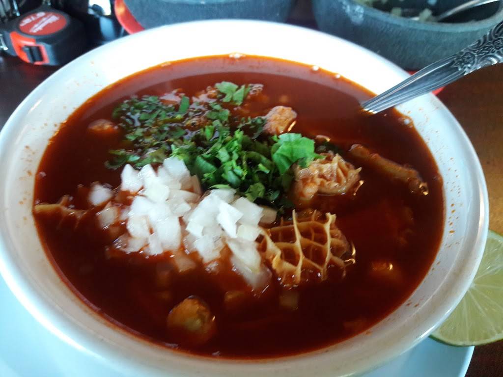 Gorditas las 5 Estrellas | restaurant | 1550 S Federal Blvd suite n, Denver, CO 80219, USA | 7206386184 OR +1 720-638-6184