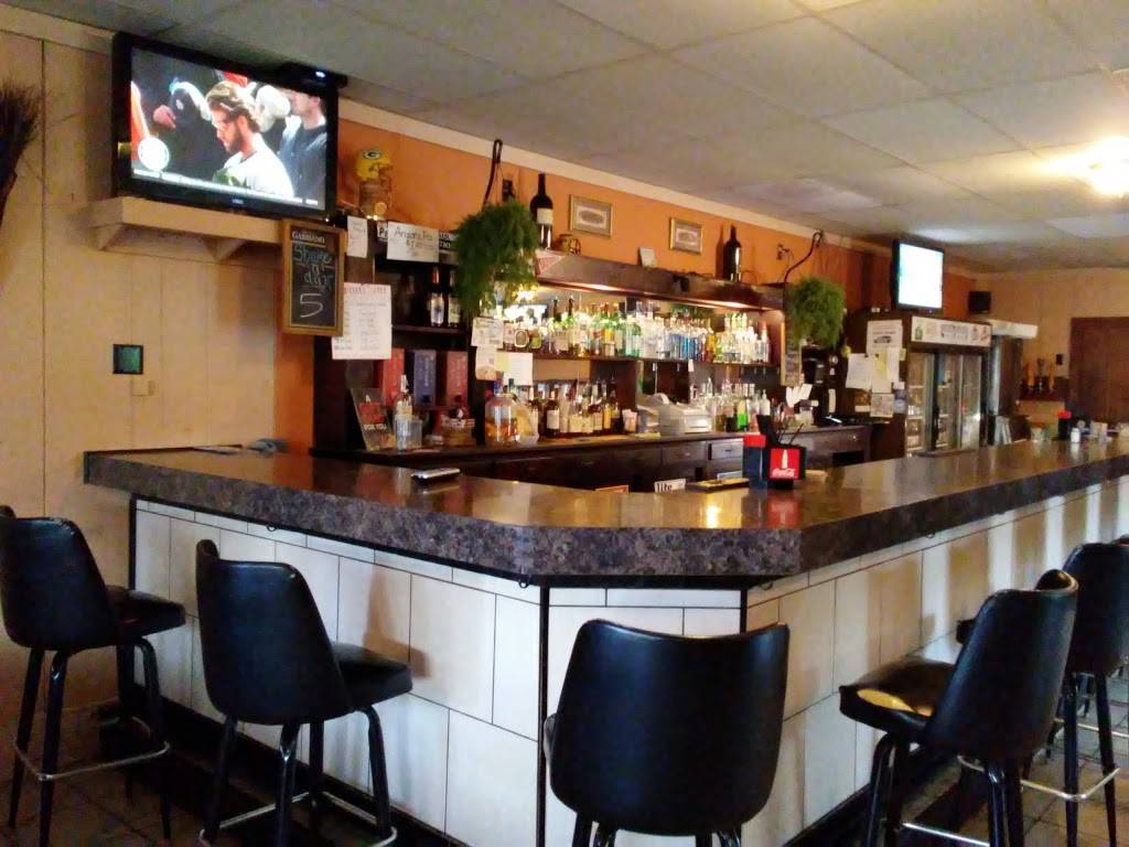 Rozarios Pizza & Pasta | restaurant | 42 N 1st St, Black River Falls, WI 54615, USA | 7152840006 OR +1 715-284-0006