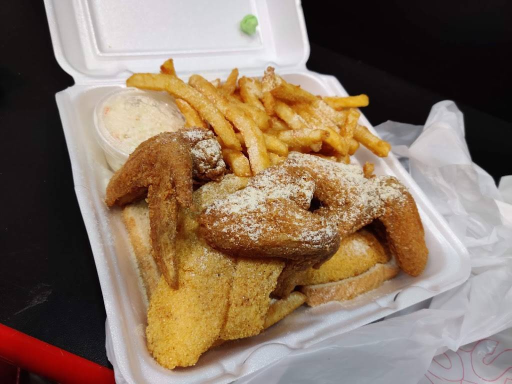 Hook Fish & Chicken | restaurant | 5711 Xerxes Ave N, Minneapolis, MN 55430, USA | 7635612121 OR +1 763-561-2121