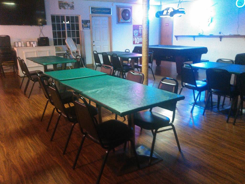 Bums Bar & Grill | restaurant | 790 N 6th St, Carbon Hill, IL 60416, USA | 8156340148 OR +1 815-634-0148