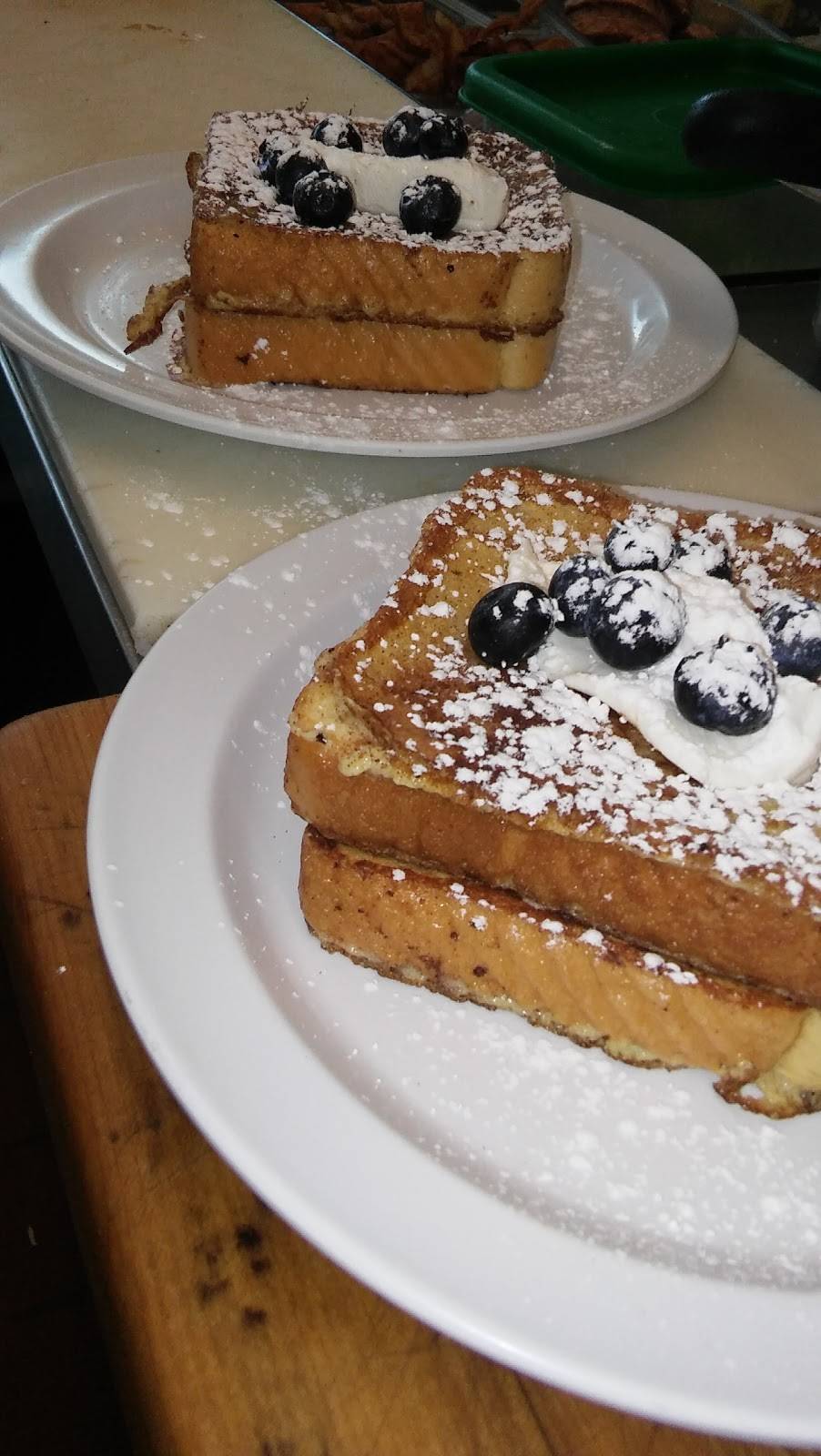 16th Avenue Diner | restaurant | 207 NE 16th Ave, Gainesville, FL 32601, USA | 3523780600 OR +1 352-378-0600