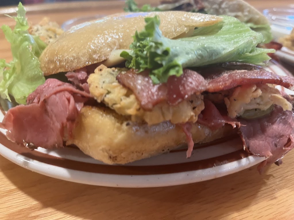 Rooster on the River | restaurant | 23166 Ash Creek Rd, Anderson, CA 96007, USA | 5303518198 OR +1 530-351-8198