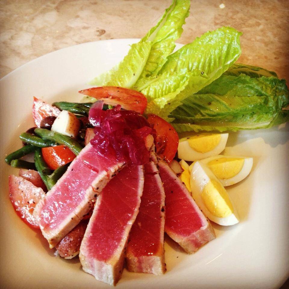 Vittorios | restaurant | 184 Broadway, Amityville, NY 11701, USA | 6312643333 OR +1 631-264-3333