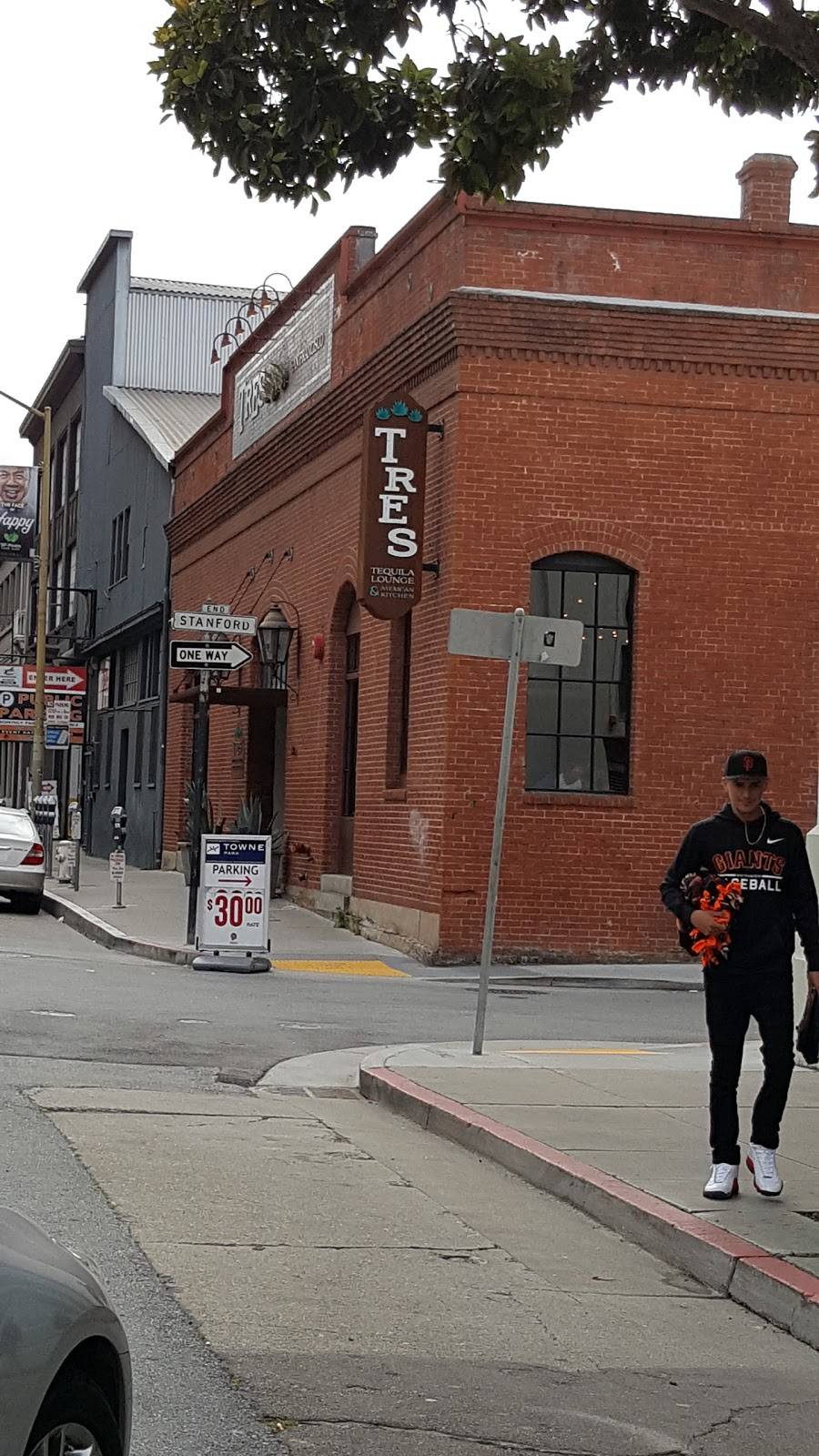 TRES | night club | 130 Townsend St, San Francisco, CA 94107, USA | 4152270500 OR +1 415-227-0500