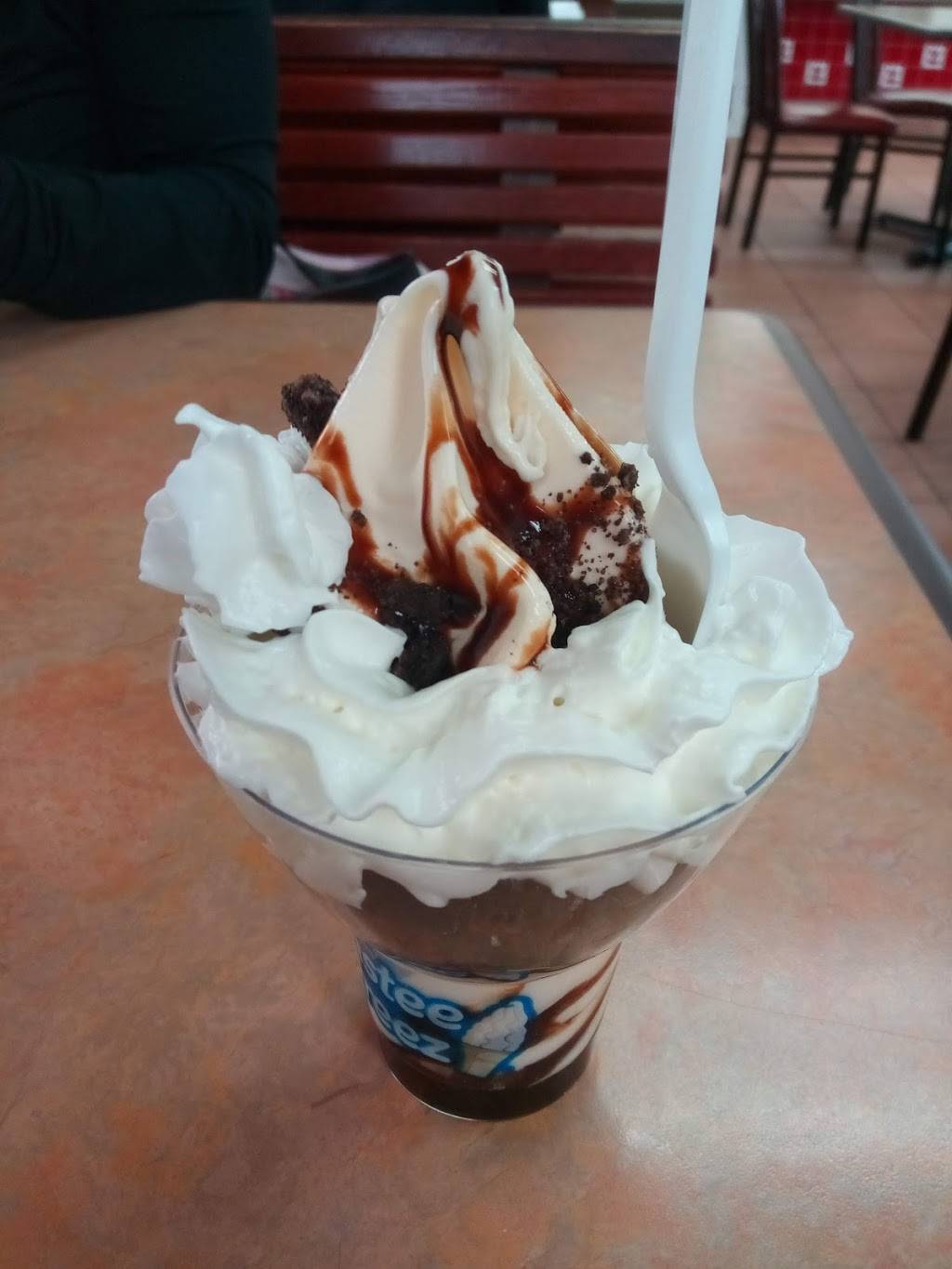 Wienerschnitzel | restaurant | 750 Huntington Dr, Monrovia, CA 91016, USA | 6263590470 OR +1 626-359-0470