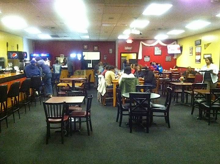 Traditionz Wings & Grill | restaurant | 3330-5 S Crater Rd, Petersburg, VA 23805, USA | 8048631911 OR +1 804-863-1911