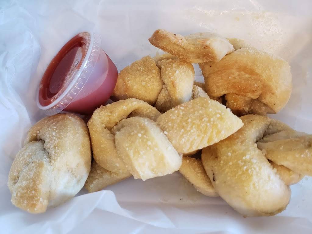 Mike and Gels Pizza | restaurant | 3003 W Shore Rd, Warwick, RI 02886, USA | 4017374445 OR +1 401-737-4445