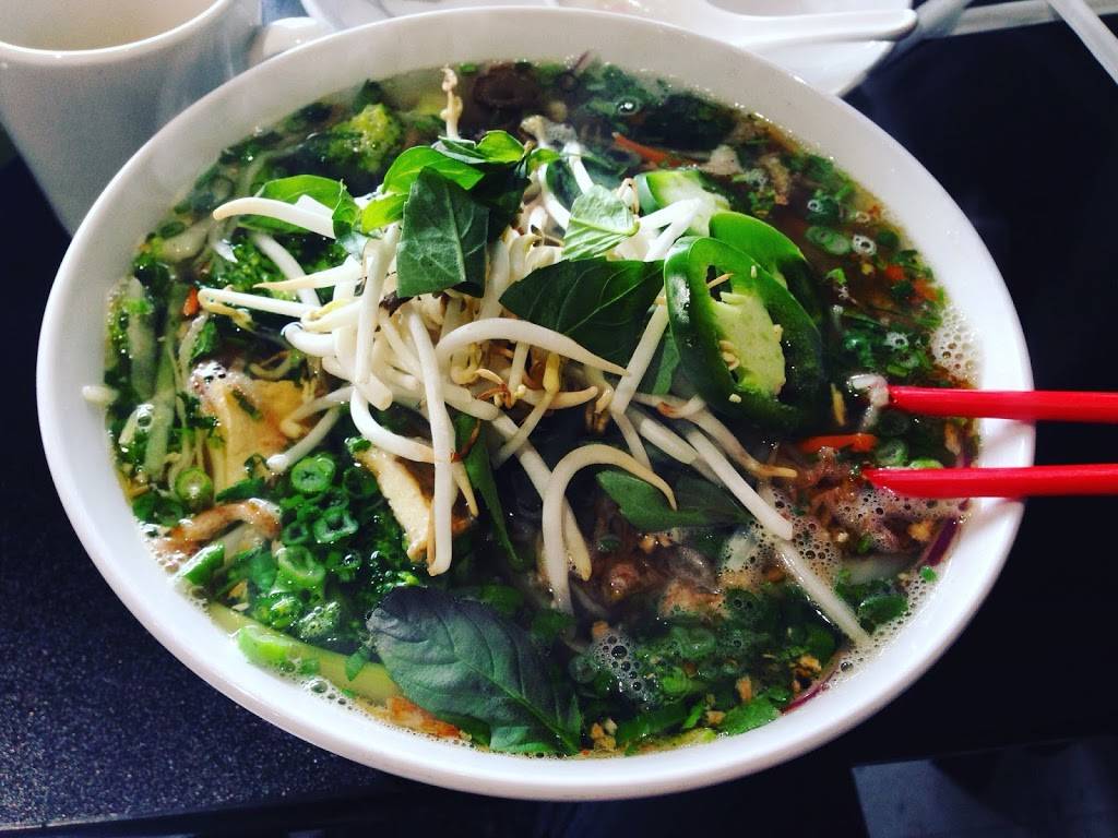 Pho Cafe on Bardstown | meal takeaway | 1704 Bardstown Rd, Louisville, KY 40205, USA | 5029162129 OR +1 502-916-2129